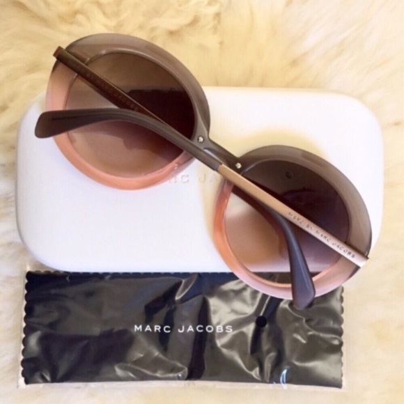 Marc By Marc Jacobs Accessories - Marc By Marc Jacobs Oversized Ombré Sunglasses